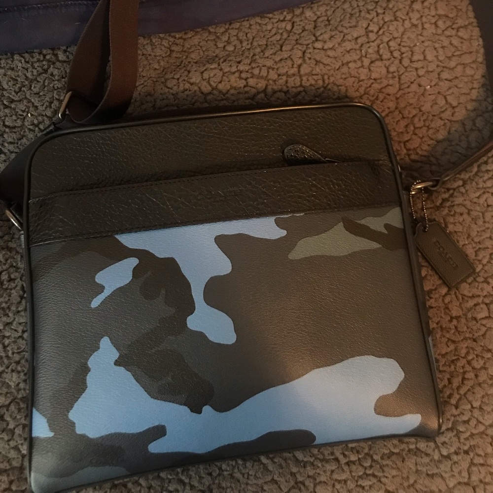 Mens Blue camo half bag